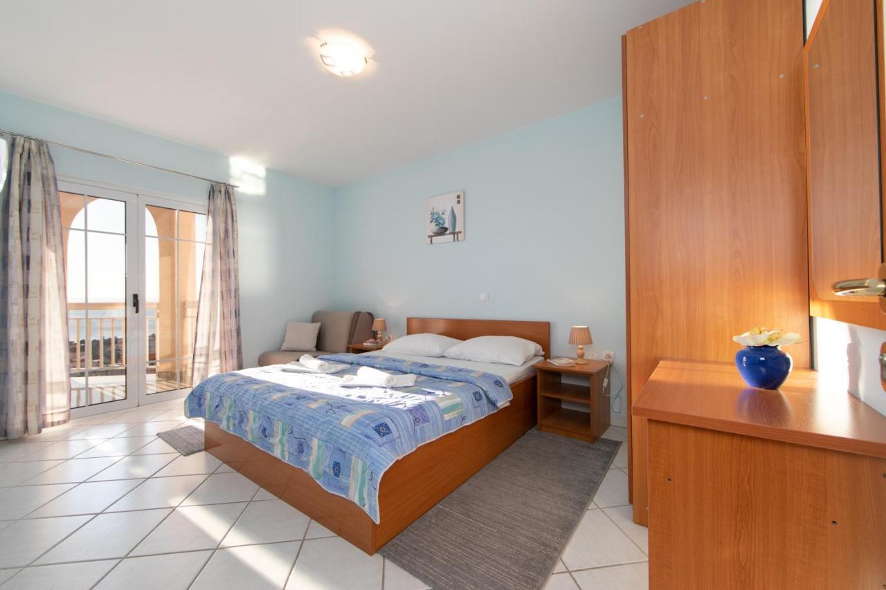 Apartments Simovic Tučepi Kültér fotó