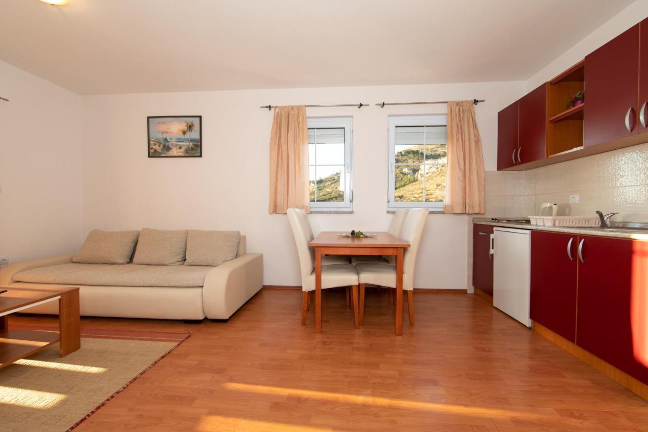 Apartments Simovic Tučepi Kültér fotó
