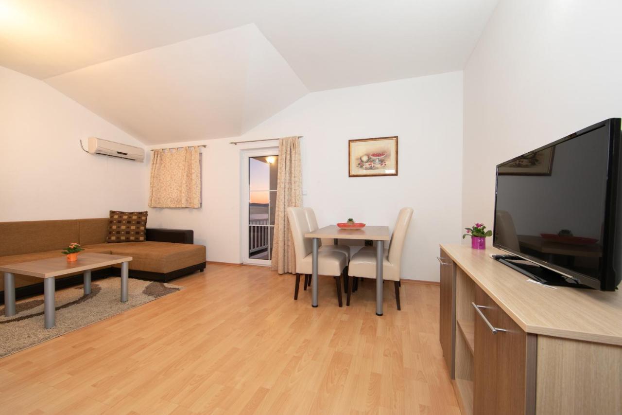 Apartments Simovic Tučepi Kültér fotó